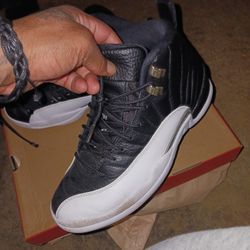 Air  Jordan  12 Retreo 