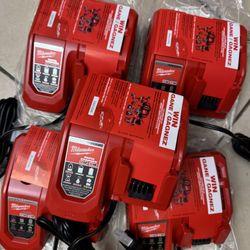 Milwaukee M18/M12 Rapid Charger 