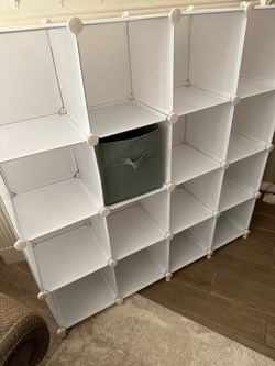 Adjustable storage 16 cubby spaces