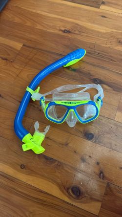 US Divers Snorkeling Set