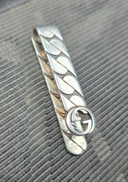 INTERLOCKING GUCCI MONEY CLIP IN STERLING SILVER