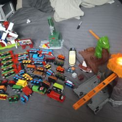 Thomas The Train Huge Lot !! 