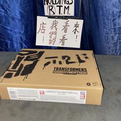 Transformers Selects Two Pack . New In Factory Sealed Box. 