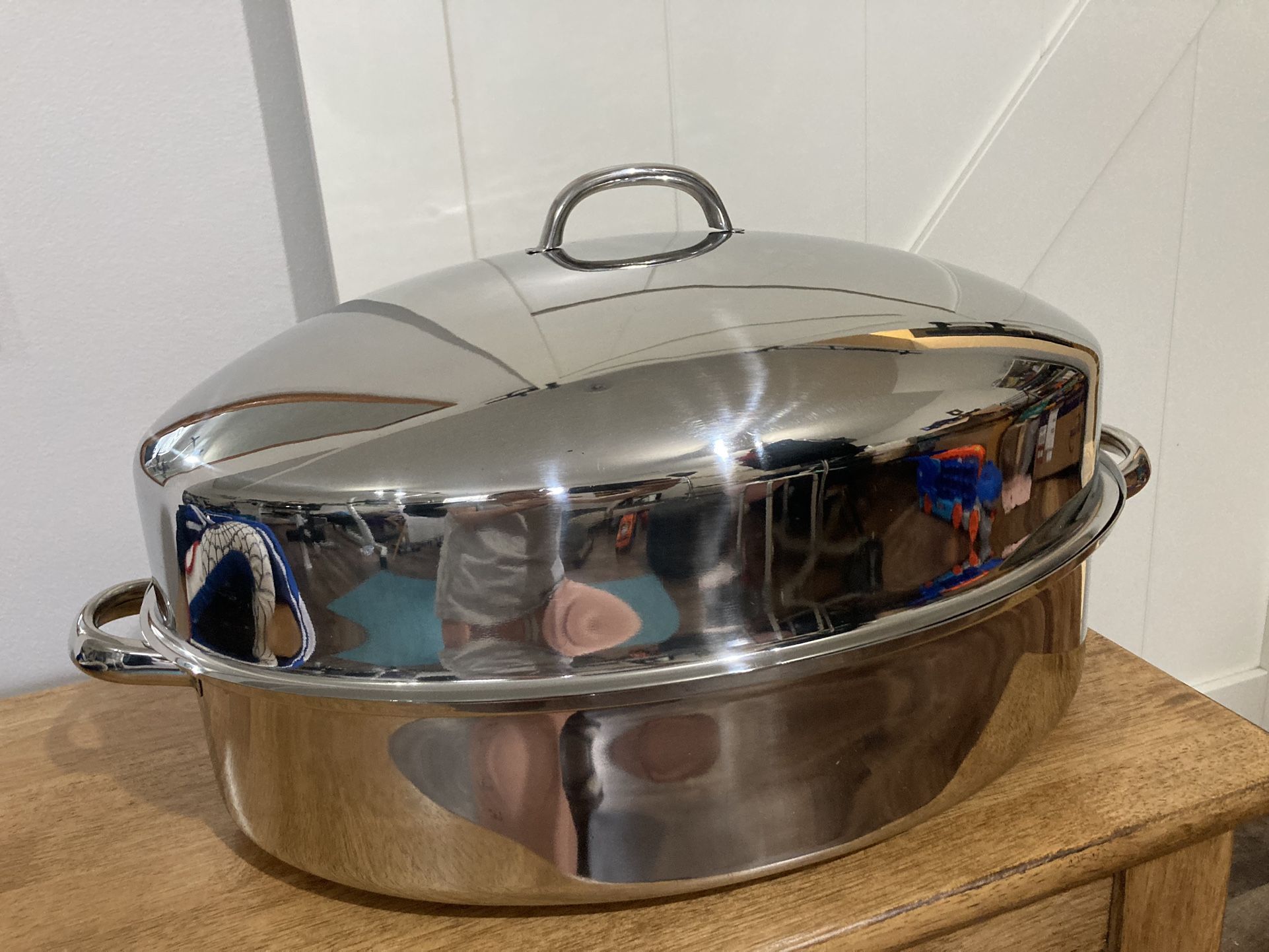 Stainless Steel Oval Roaster with lid and Flat Rack, 18 inch