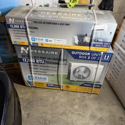 Hessaire -22 SEER2- 12,000 BTU Wi-Fi 1-Ton Ductless Mini Split Air Conditioner and Heat Pump - NEW!