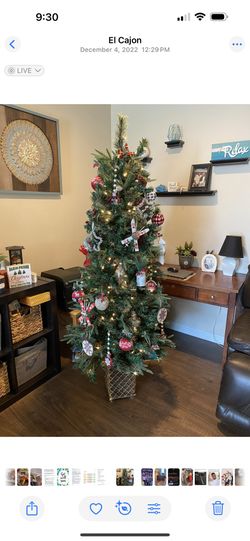 5 Ft Xmas Tree. Just Tree.