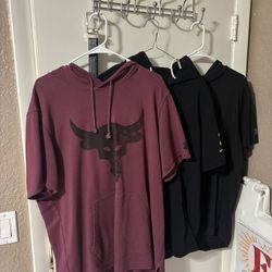 Under Armour Short Sleeve Hoodie Size Large