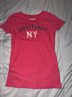 Abercrombie & Fitch Hot Pink Tee with Navy and White Appliqué size XL kids