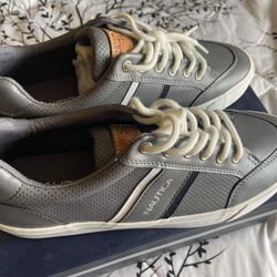 Nautica Size 8 Men’s Sneakers