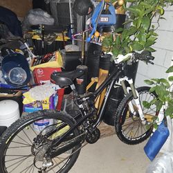 Downhill Mountain Bike