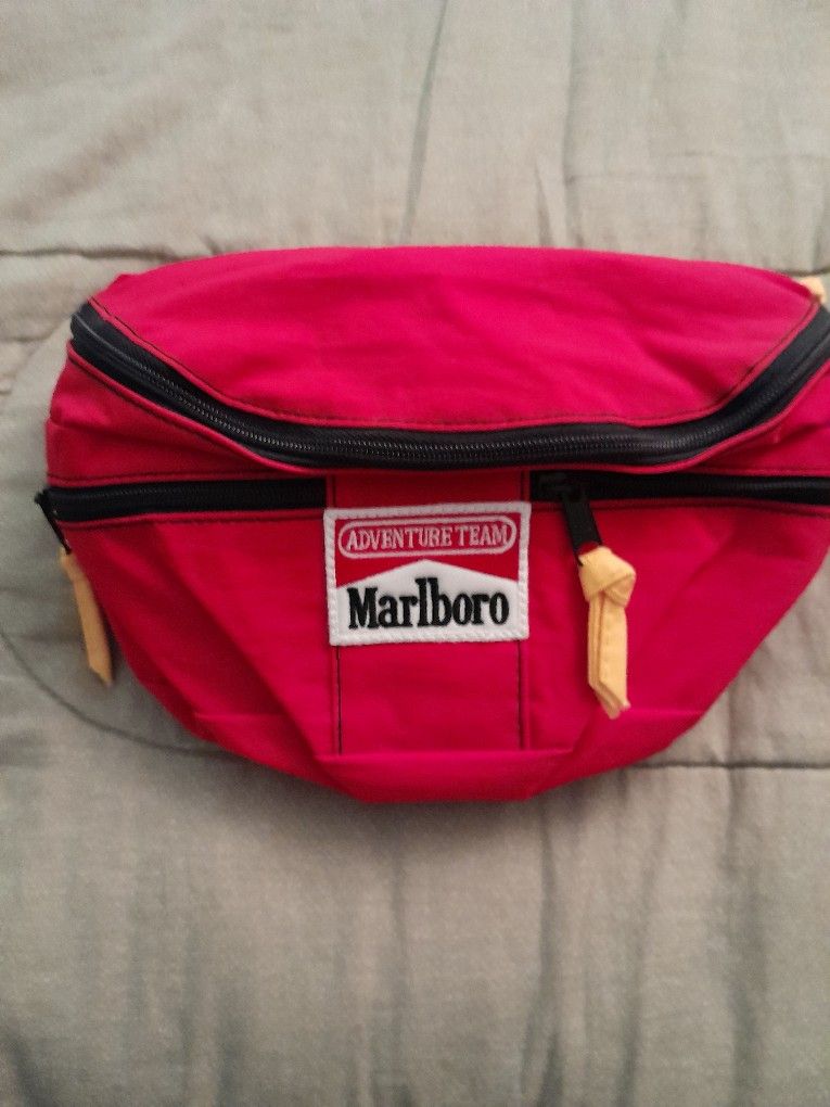 VINTAGE MARLBORO FANY PACK 