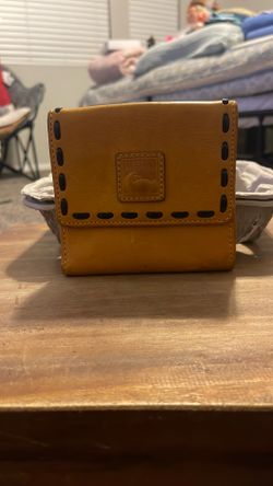 Authentic Dooney & Bourke Wallet