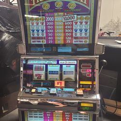 IGT Triple Cash Slot Machine