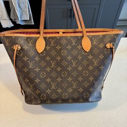 Louis Vuitton Neverfull MM Dark Pink Interior! 