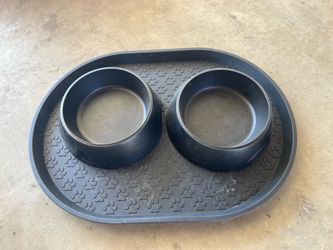 Free dogs bowls and mat