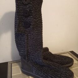 UGG Australia Knit Boots Size US 7