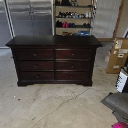 6 Drawer Dresser