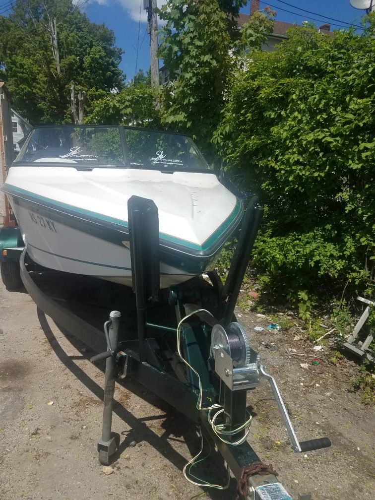 Limited Edition World Championship Tow Boat