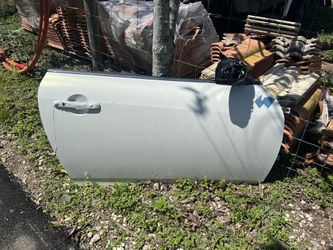 Infiniti G37 Passenger Door 