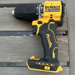 New 20v Dewalt Brushless Hammer Drill Only