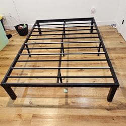 Queen Metal Bed Frame 