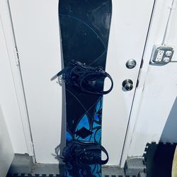 154cm Burton Women’s Snowboard with New Bindings 