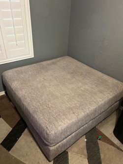 Free ottoman