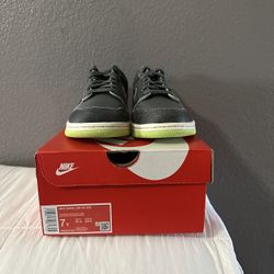 Nike Sb Dunk Lows for Sale in North Las Vegas, NV - OfferUp