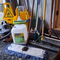 Janitorial Cleaning Supplies