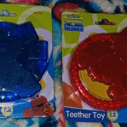 2 SET/ 0-18 Mths Sesame St Designed Cookie Monster & Elmo Baby Teether Toys 