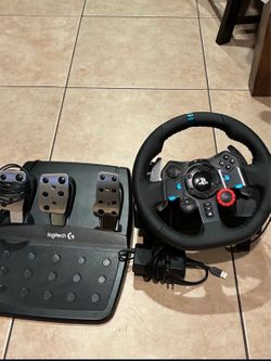 Logitech G29 steering wheel with pedals