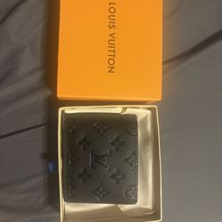 LV men’s multiple wallet