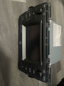 Toyota Prius radio JBL Sistem, CD player, gps original