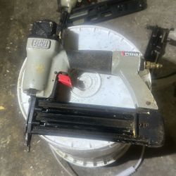 Porter & Cable Brad Nailer