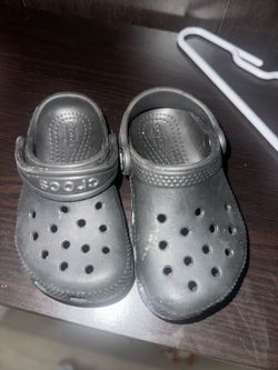 Baby crocs 7c