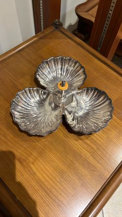 FB Rogers Silver Clamshell Three Section Server