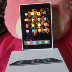 iPad Gen 2 WiFi 16gb 