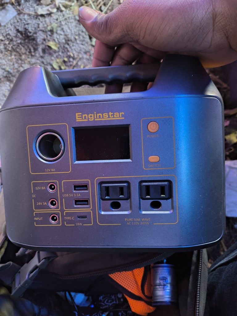 Enginestar Portable Charger