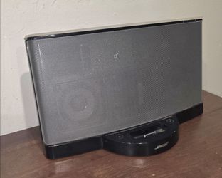 Bose Sound Dock Portable Music System iPod Touch