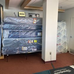 Clearance Queen And Twin Mattresses Up To 60% Off