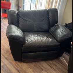 BROWN LEATHER LOVE SEAT COUCH 