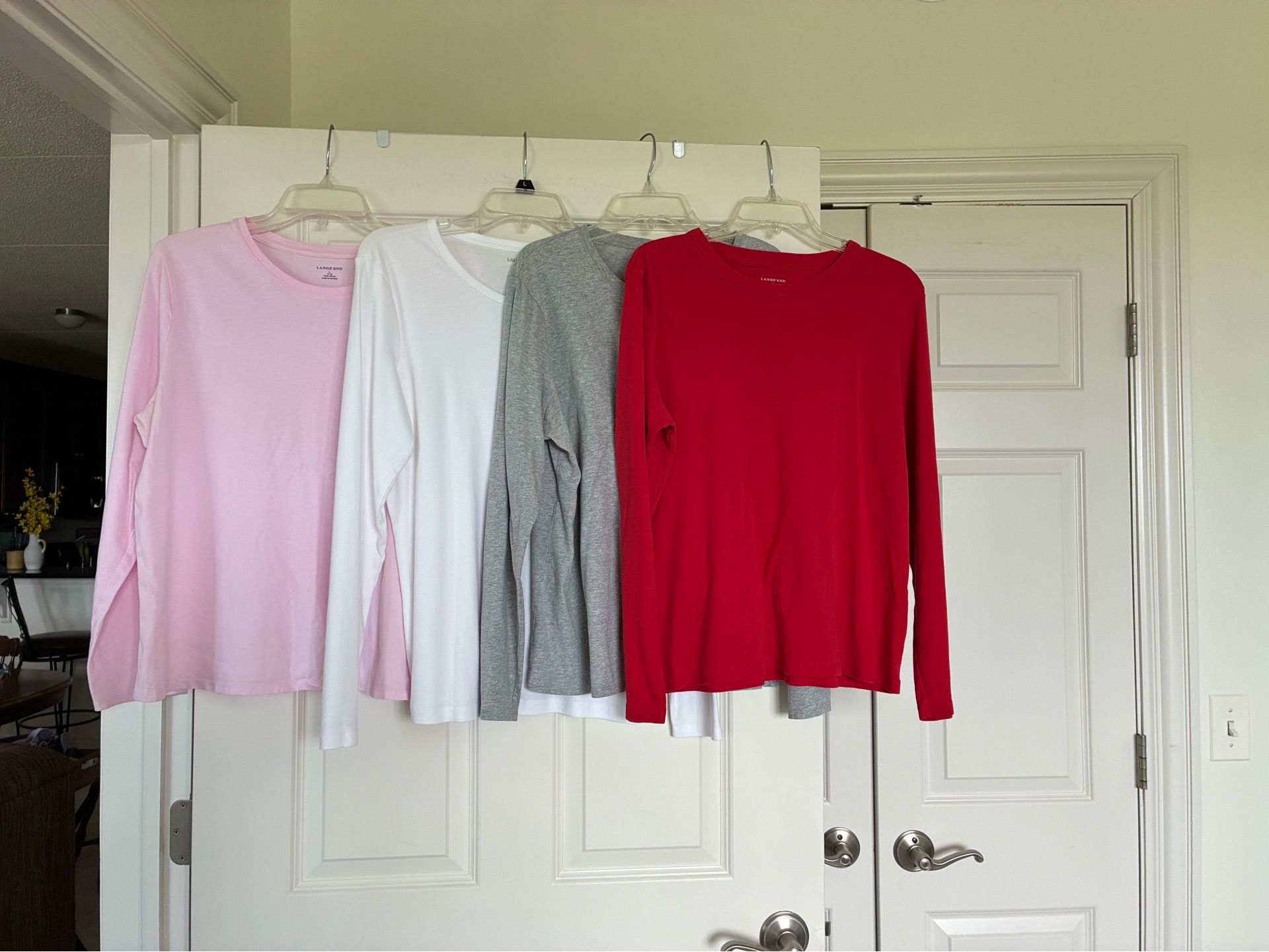 Women’s Lands End Tops. Size L