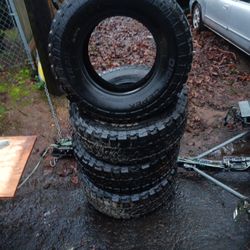 LT295/70R17 almost new.\nVery little use !$160.00