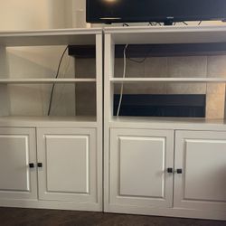 2 Bookshelves In Excellent Condition Sold As A Pair