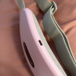 Portable heating belt for woman