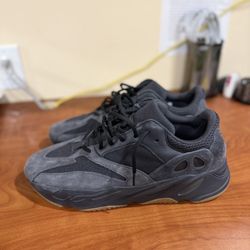 Adidas Yeezy Boost 700 V2 “Vanta”