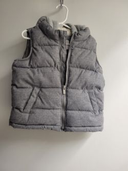 Old Navy Puffer Vest Size 3t