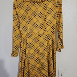 Urban Outfitters Yellow And Black Plaid Square Neck Ruffle Mini Dress 
XS