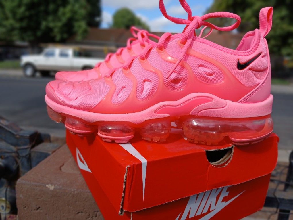 Womens Nike Air Vapormaxx Plus 8.5