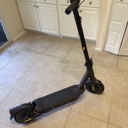 Segway G2 Max E Scooter